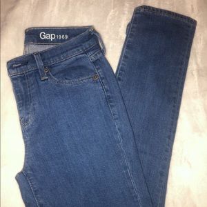 Gap Jeans